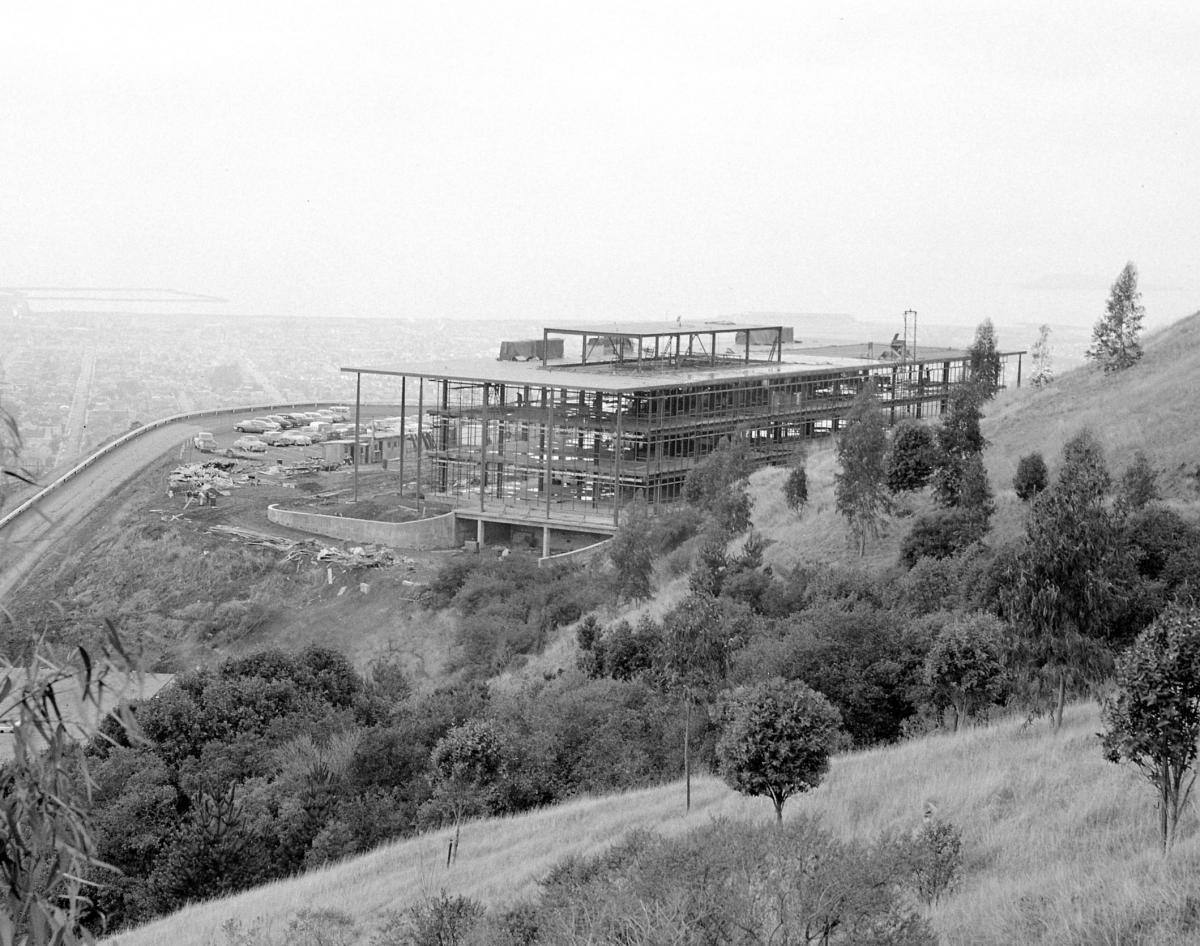 bldg-90-under-construction.jpg